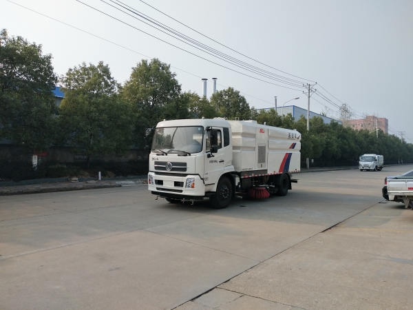 神绿SLV5180TXSD天锦洗扫车（大型车）