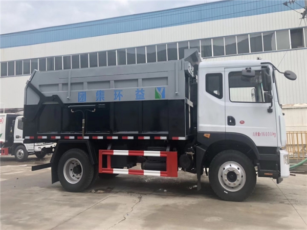东风D9压缩式对接垃圾车(15-18方)